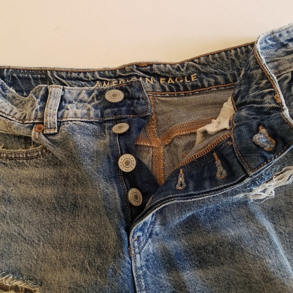 American Eagle Women's Distressed Ripped Washed Blue Jeans Size 4 Short - Picture 12 of 15